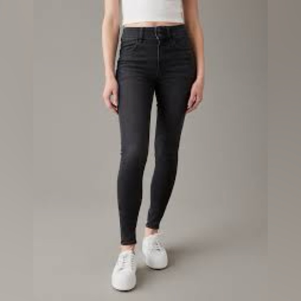 American Eagle Outfitters Black High-Rise Jeggings